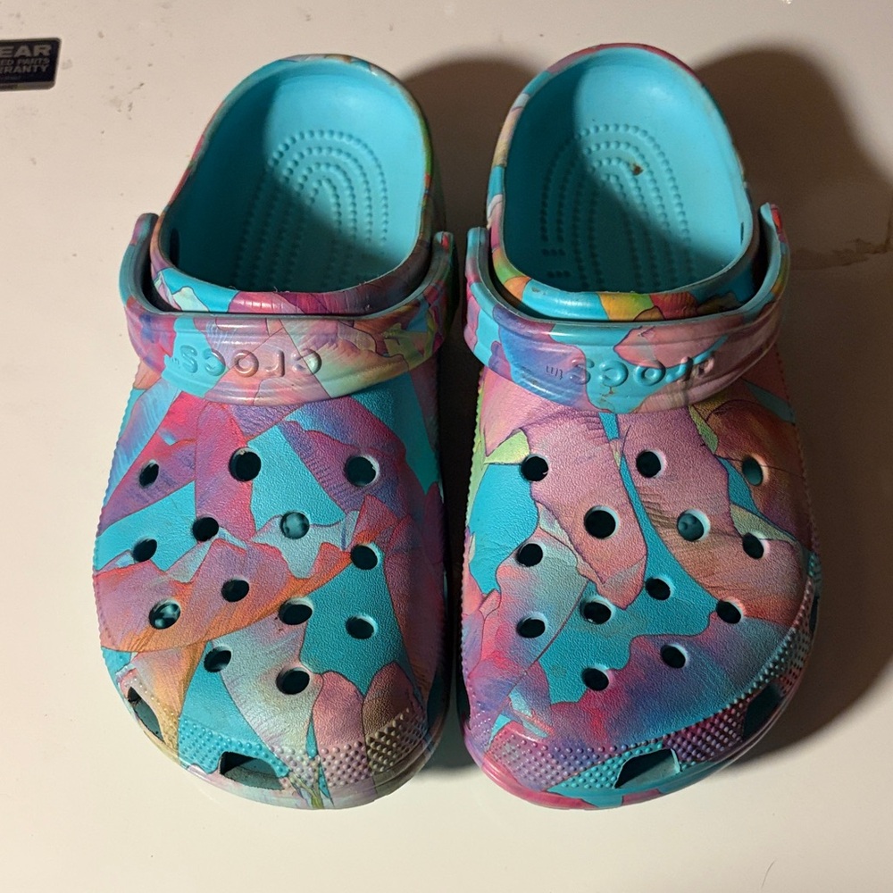 CROCS